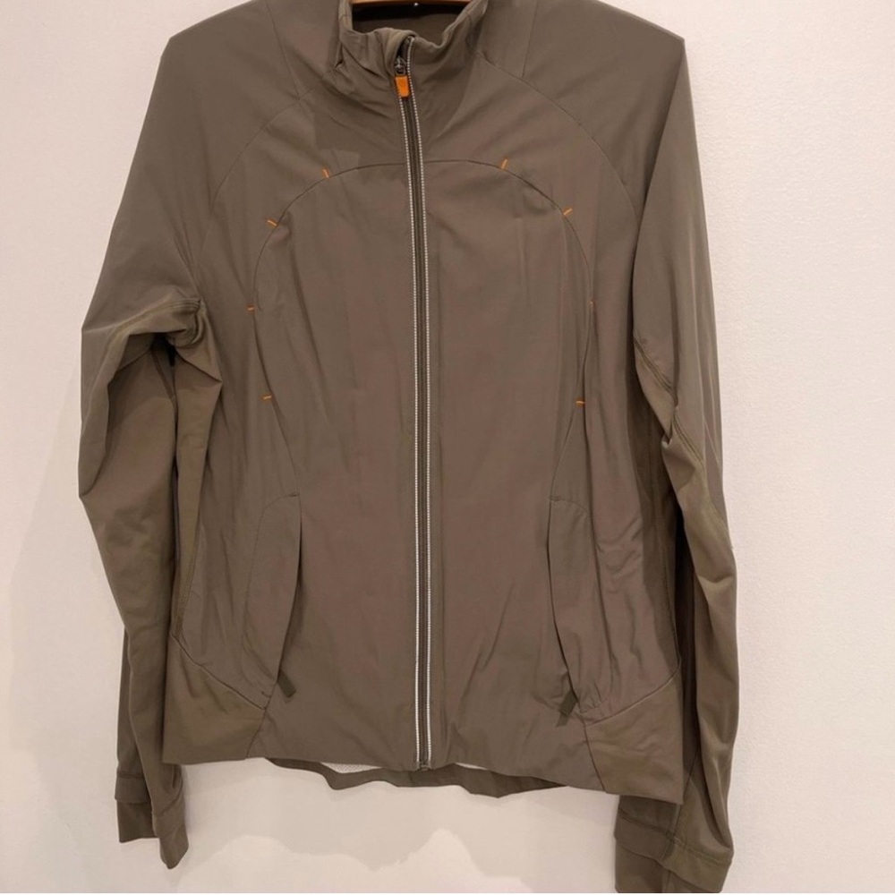 Lululemon Jacket - Picture 7 of 7